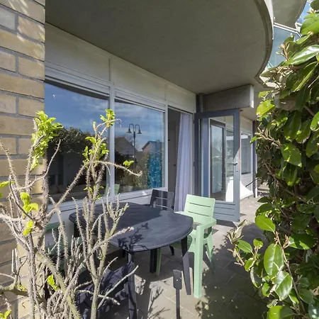 Lovely With Patio Apartment